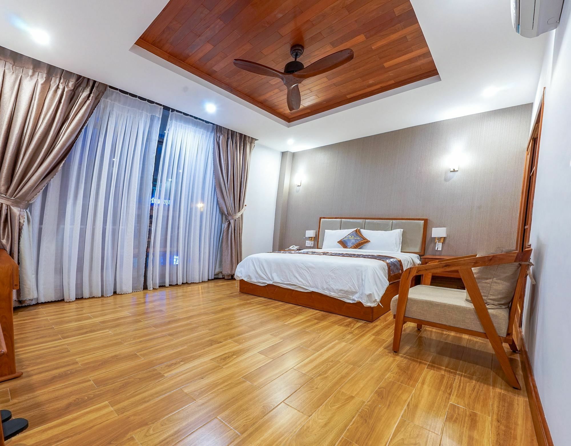 Hotel Nhat Thanh Quy Nhon Exterior foto